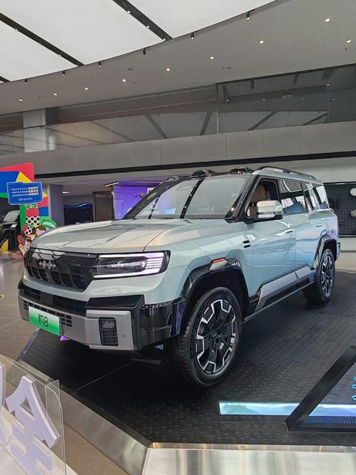 重庆巴南区瑞扬达企业管理咨询比亚迪方程豹硬派越野的爆款，英菲尼迪35周年与你共成长